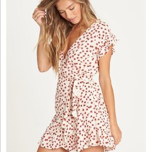 Billabong Wrap Dress Size Medium